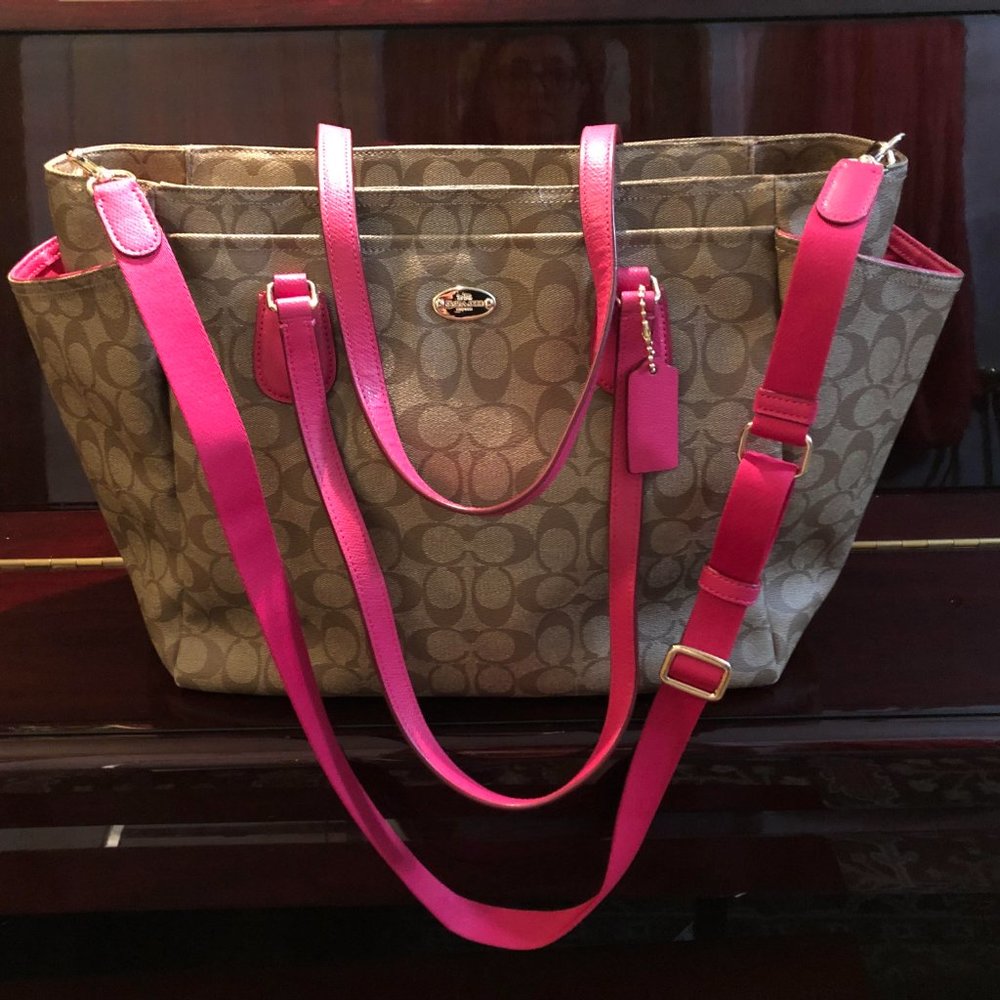 Coach satchel big logo print and pink